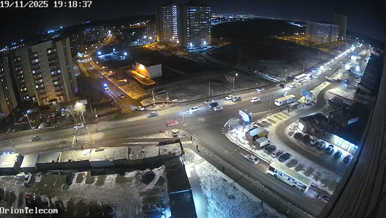 Камера на перекрёсток проспекта 60 лет СССР и улицы Гриболевской